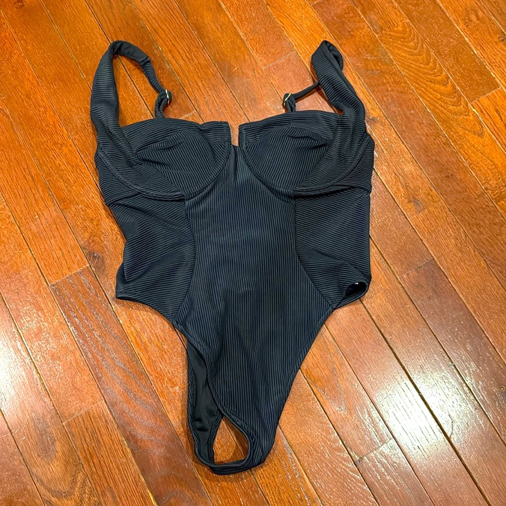 Sz large one piece